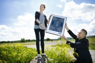 Nina Persson får SKAP:s pris till Kai Gullmars minne